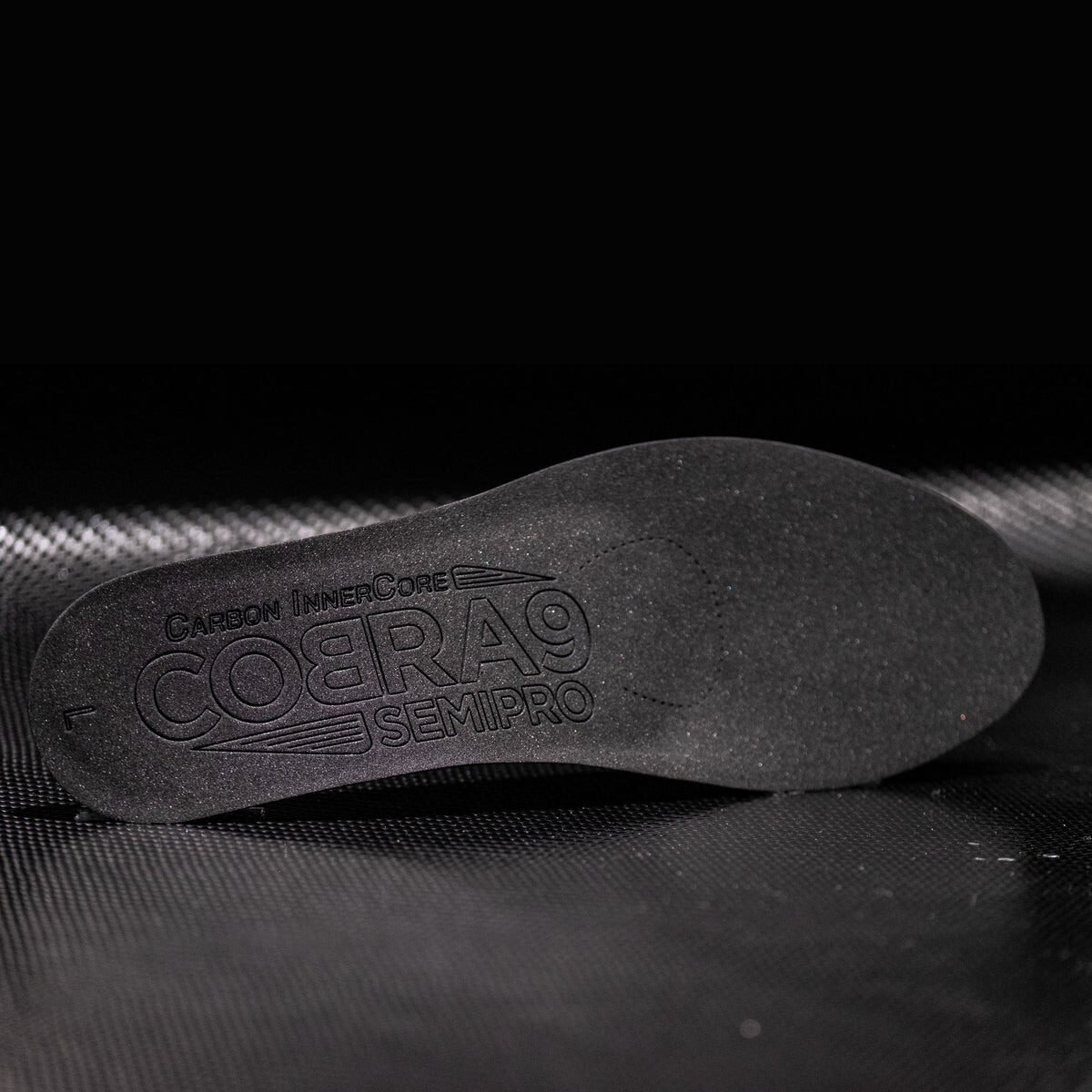 COBRA9 SemiPro Low kerékpáros talpbetét, alacsony alátámasztás, kényelmes, teljesítményfokozó, fekete szín