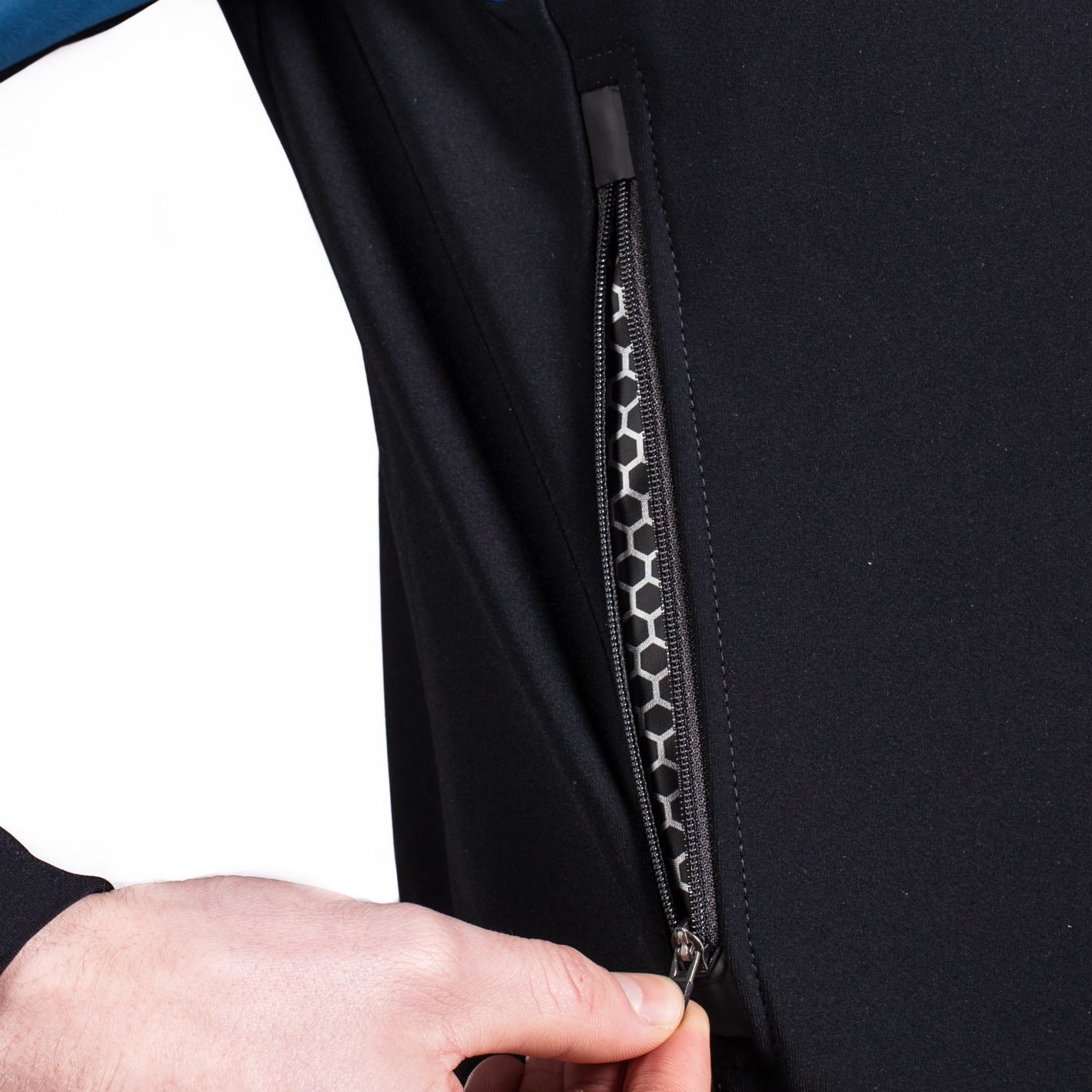 CO_BR11653_SPITFIRE-TEMPEST-THERMAL-LONG-SLEEVE-JERSEY_DETAIL_PACIFIC-BLUE_2