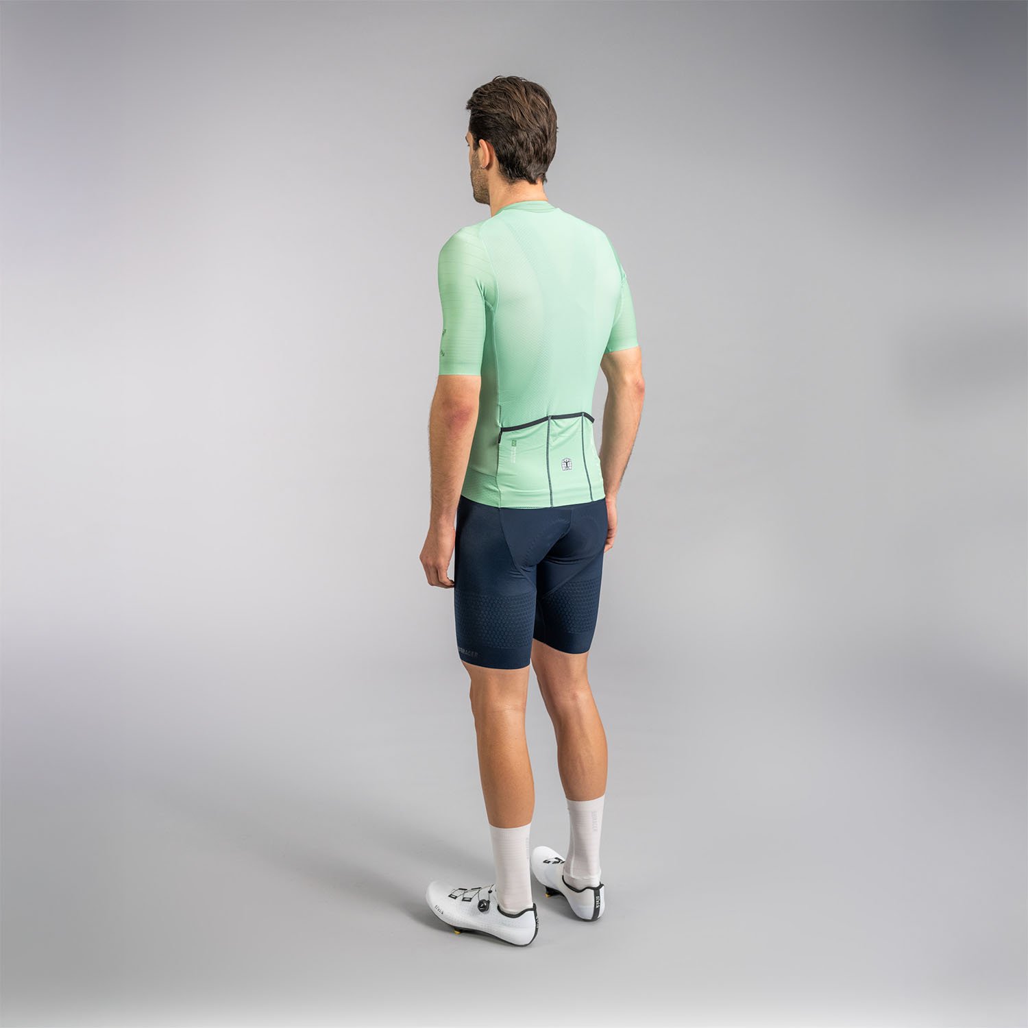 CO_BR10408_ICY-GRE_I2-4