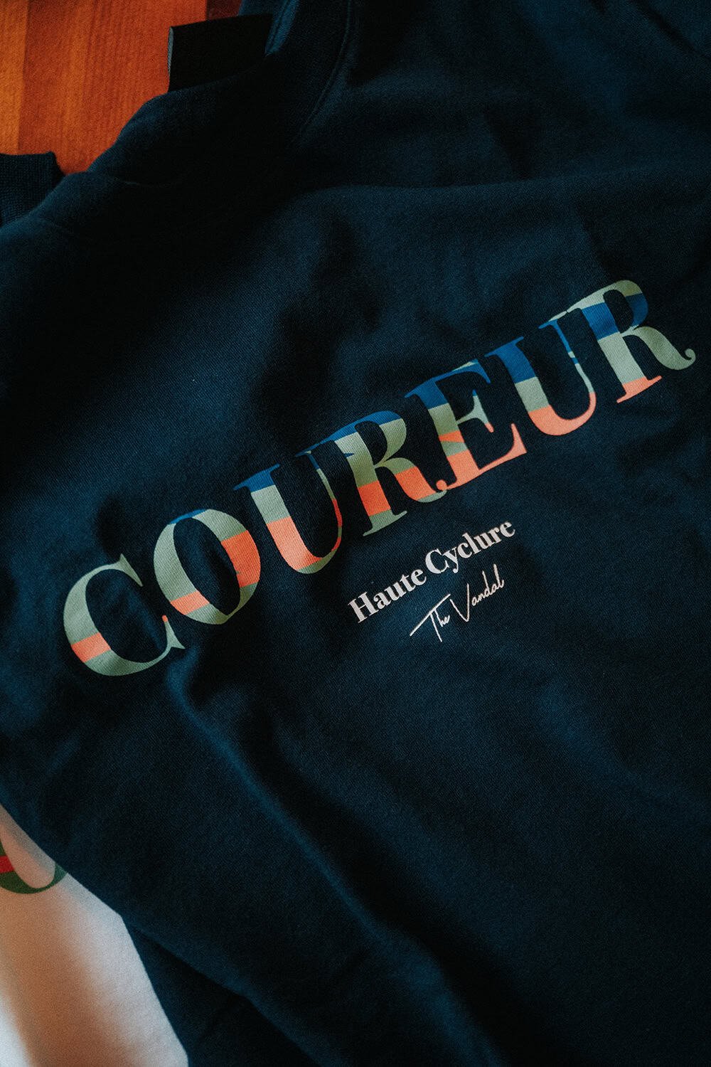 Coureur-t-shirt-Navy-Detail