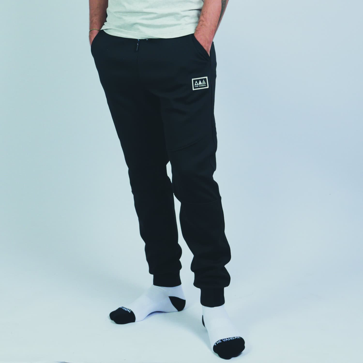 Packshot-2-performance-jogging-zwart