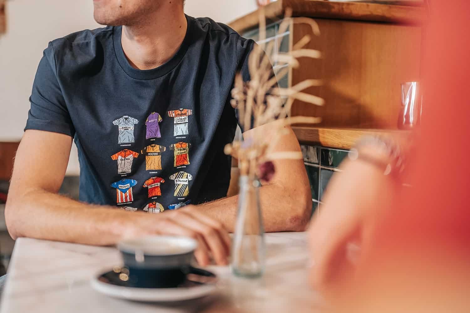 The-Jersey-2.0-navy-2