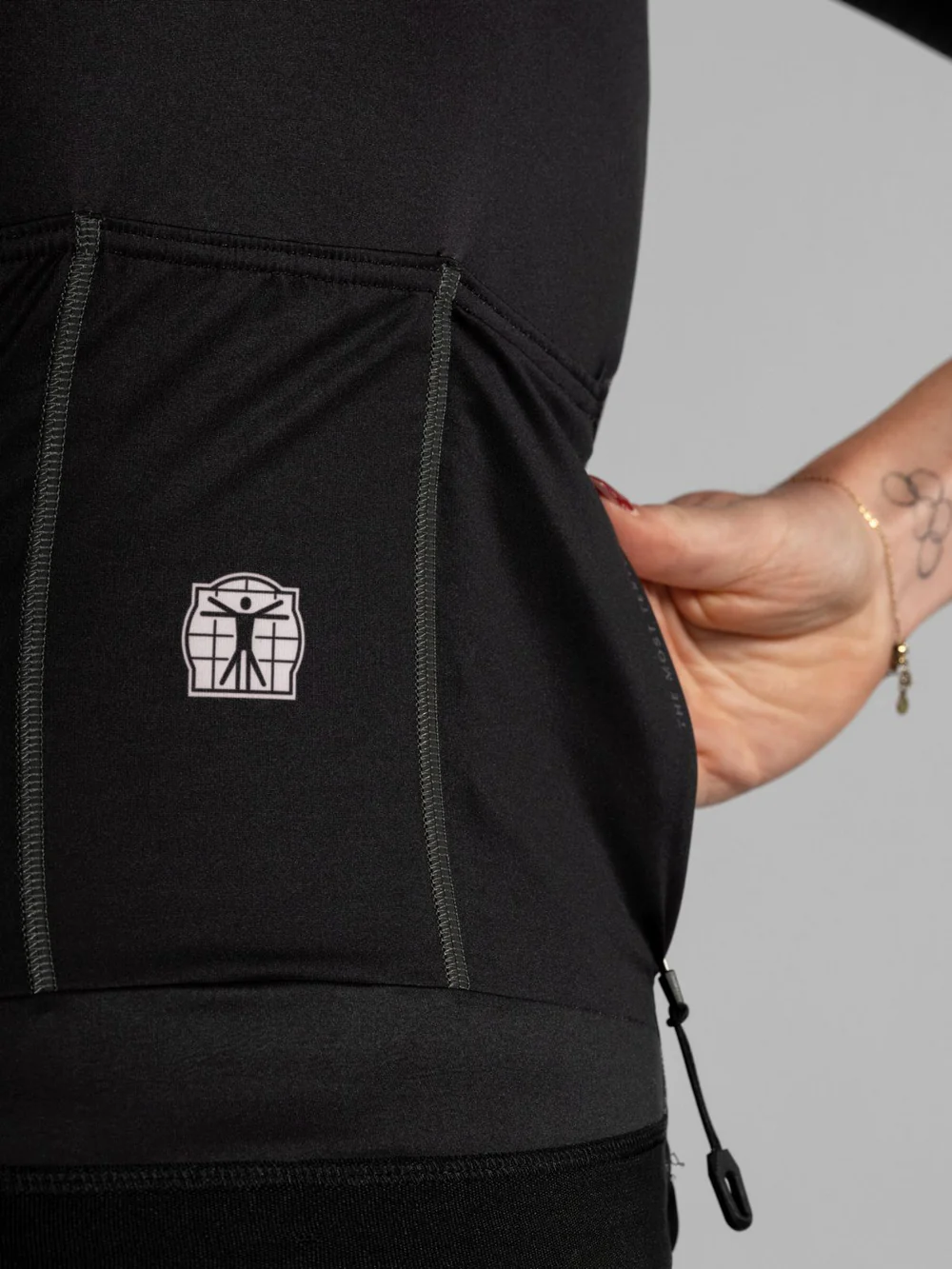 Back_Pockets_-_Eclipse_Black_dc56e120-6b74-4269-beb3-981c5293409f