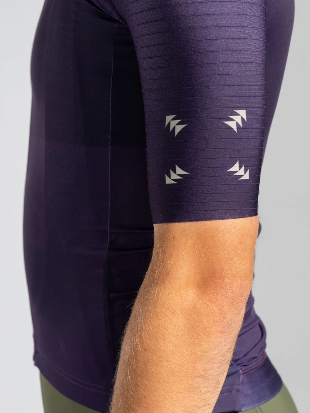 CleanCut_Sleeves_-_Dark_Violet