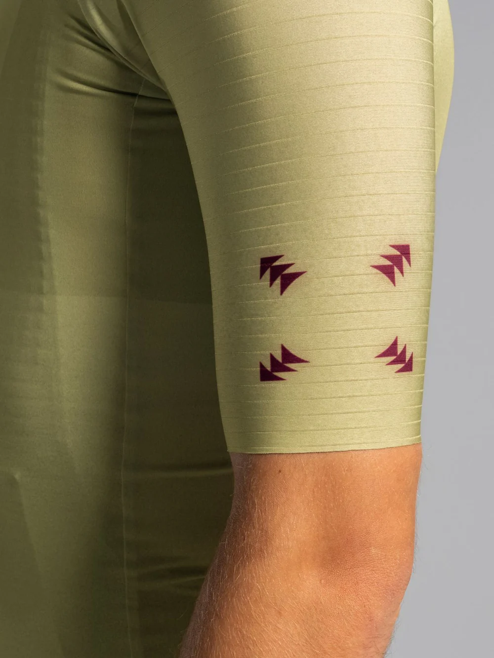 CleanCut_Sleeves_-_Pistachio_Milk