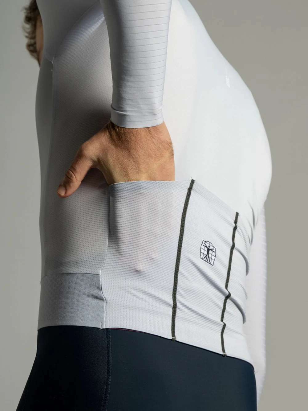 Epic_Long_Sleeve_Jersey_Cool_Grey_-_3_back_pockets