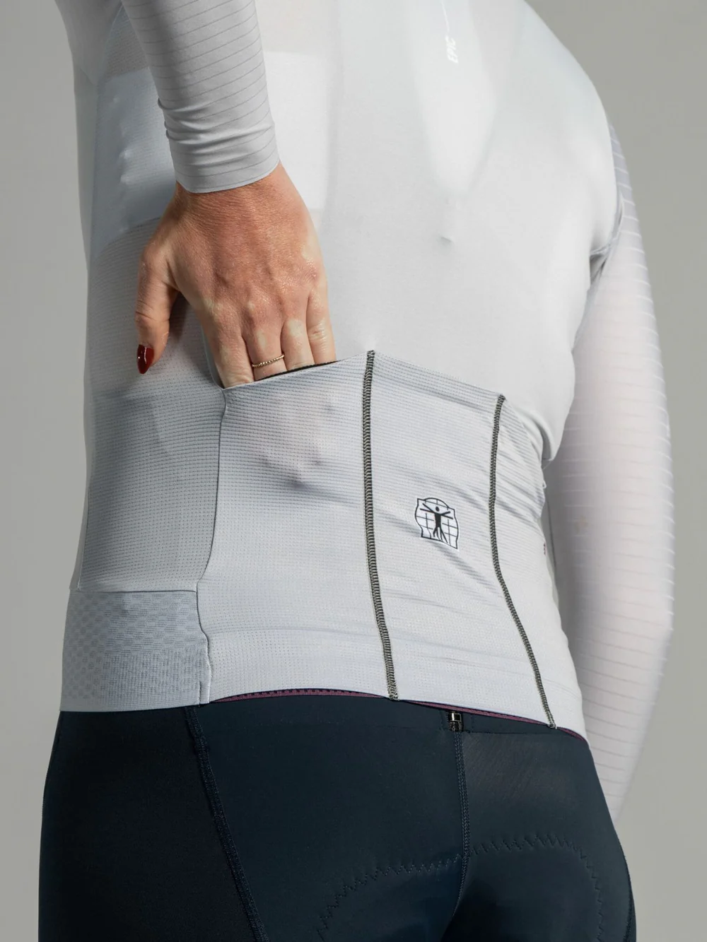 Epic_Long_Sleeve_Jersey_Cool_Grey_-_3_back_pockets_Women
