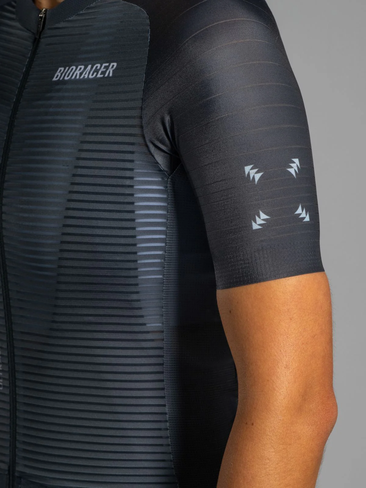 Epic_Ultralight_Jersey_Dusty_Charcoal_-_Cleancut_Sleeves_Women