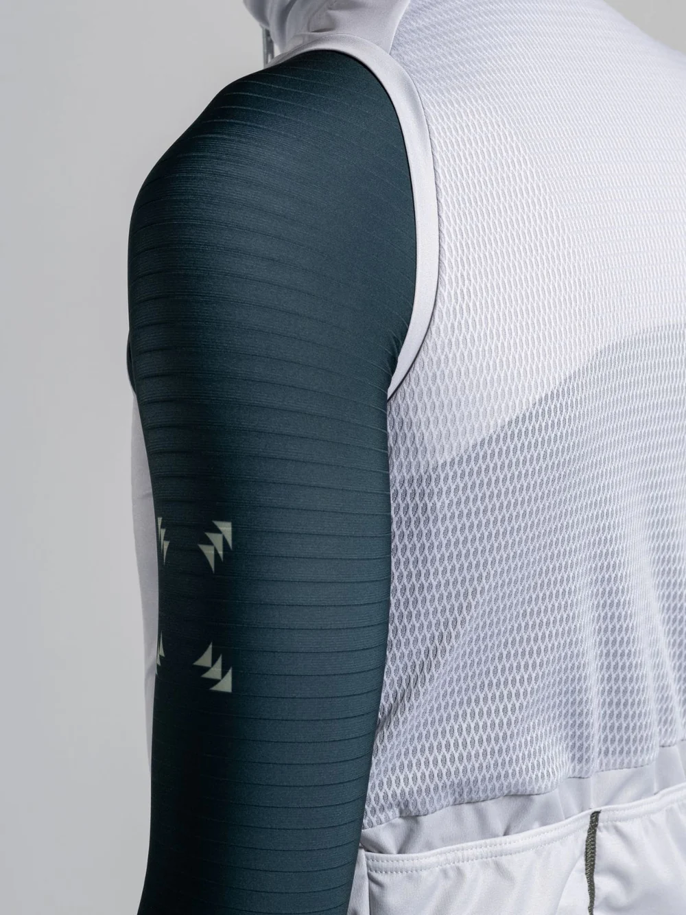 Mash_Back_-_Gilet_Cool_Grey