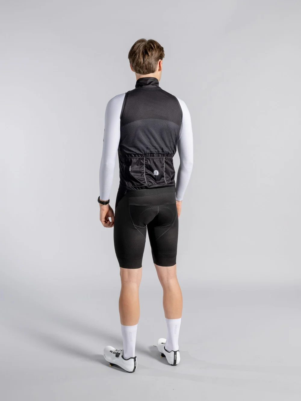 Silhouette_Back_-_Gilet_Eclipse_Black