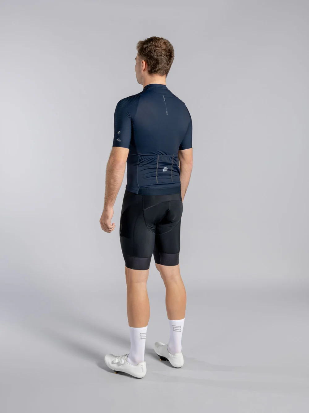 Silhouette_Back_-_Misty_Nautica