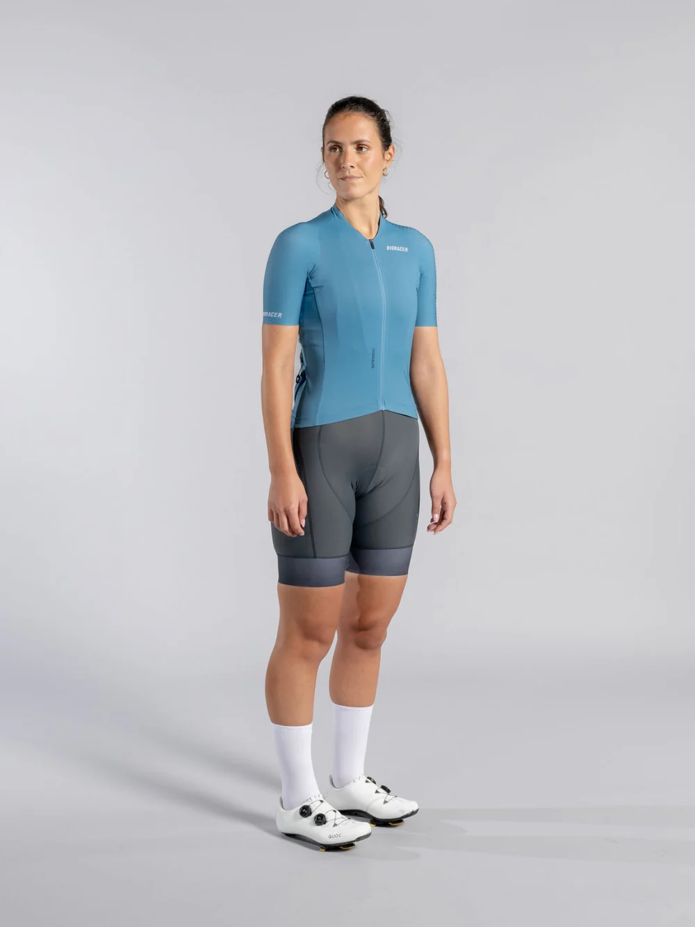 Silhouette_Front_-_Pacific_Sky_Women